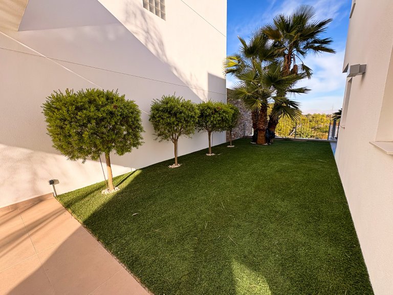 Villa for Sale in Ciudad Quesada, Ciudad Quesada - Rojales, - 33