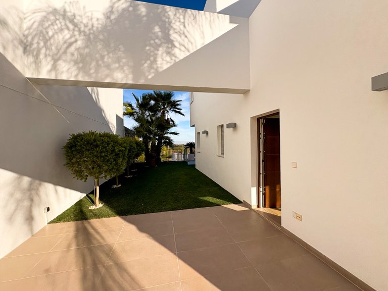 Villa for Sale in Ciudad Quesada, Ciudad Quesada - Rojales, - 32