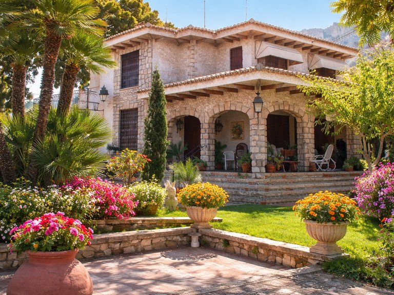 Villa for Sale in Albufereta, Alicante, Alicante 1