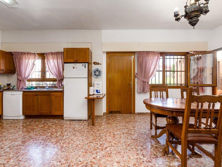 Villa for Sale in La Mata, Torrevieja, Alicante 9