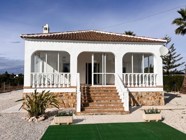 Villa for Sale in Dolores, Alicante 5