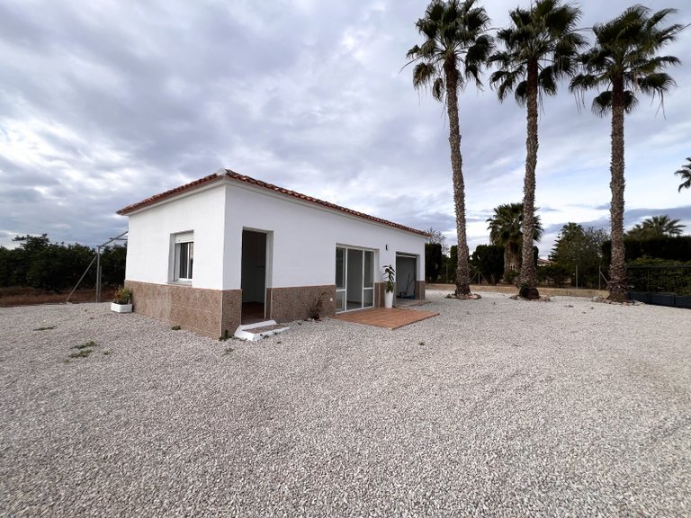 Villa for Sale in Dolores, Alicante 40