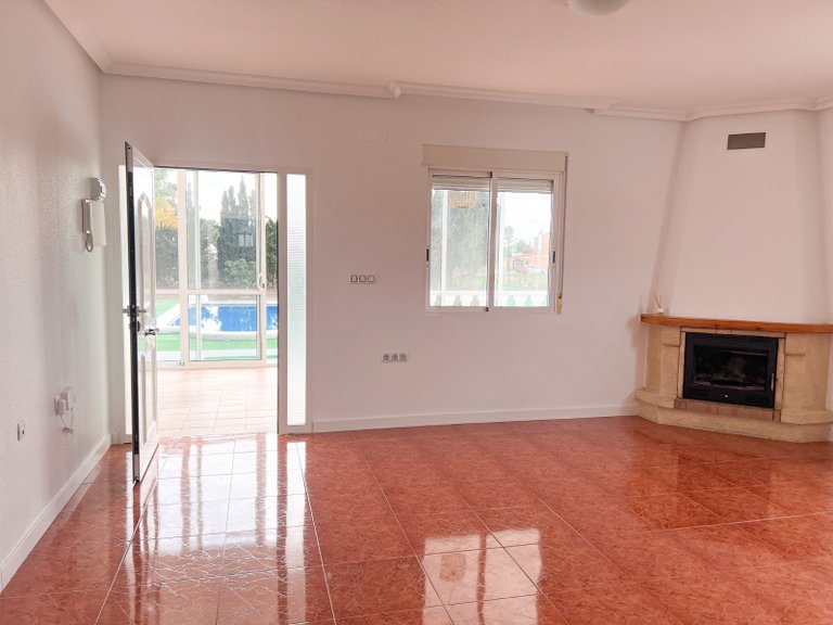 Villa for Sale in Dolores, Alicante 35