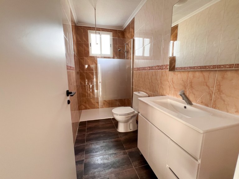 Villa for Sale in Dolores, Alicante 31
