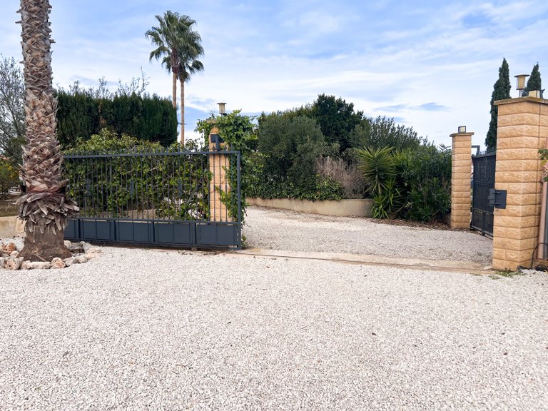 Villa for Sale in Dolores, Alicante 48