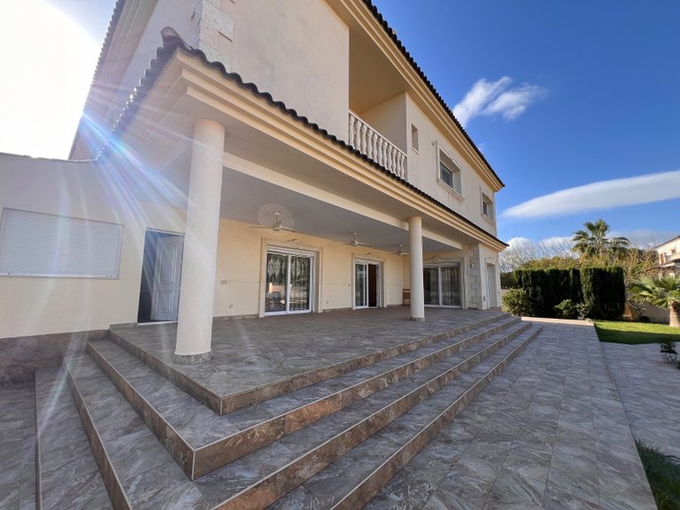 Villa for Sale in Orihuela Costa, Alicante 9