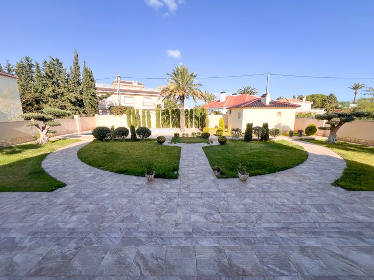 Villa for Sale in Orihuela Costa, Alicante 4