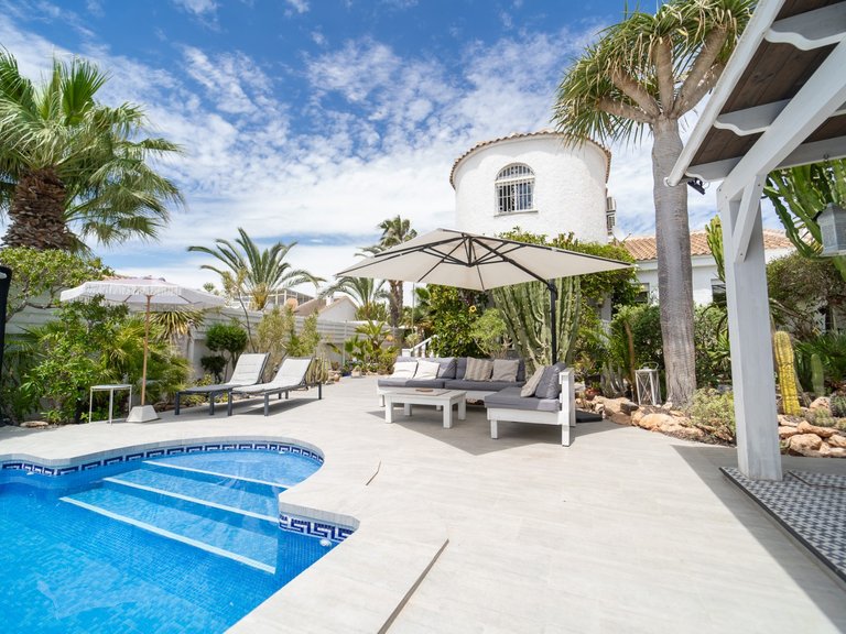 Villa for Sale in La Siesta - El Salado - Torreta, Torrevieja, Alicante 29