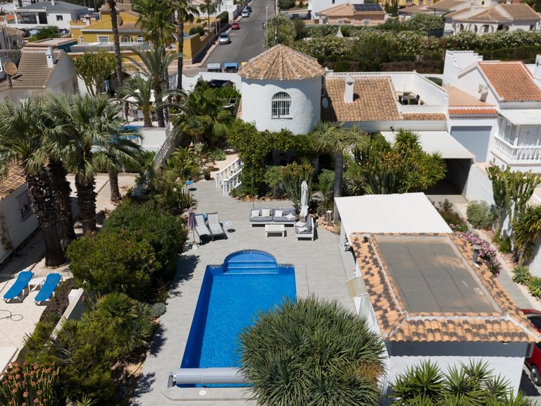 Villa for Sale in La Siesta - El Salado - Torreta, Torrevieja, Alicante 12