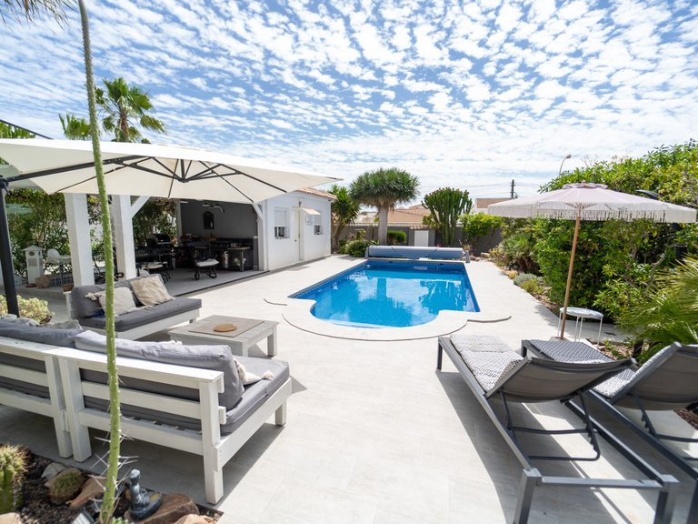 Villa for Sale in La Siesta - El Salado - Torreta, Torrevieja, Alicante 38