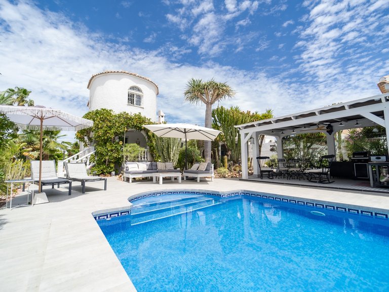 Villa for Sale in La Siesta - El Salado - Torreta, Torrevieja, Alicante 44