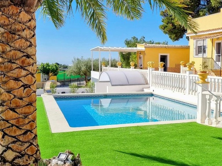 Villa for Sale in Moralet - Cañada del Fenollar, Alicante, Alicante 3