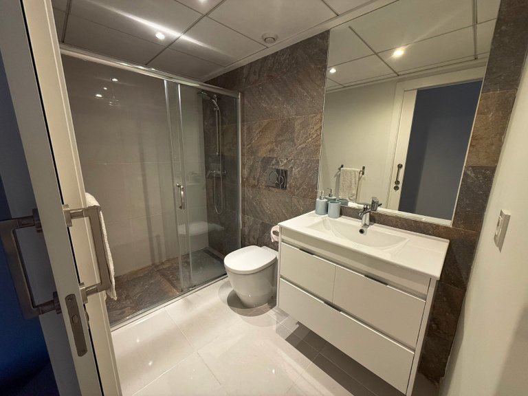 Villa for Sale in Torrevieja, - 21