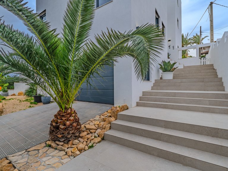 Villa for Sale in Cabo de las Huertas, Alicante, Alicante 44
