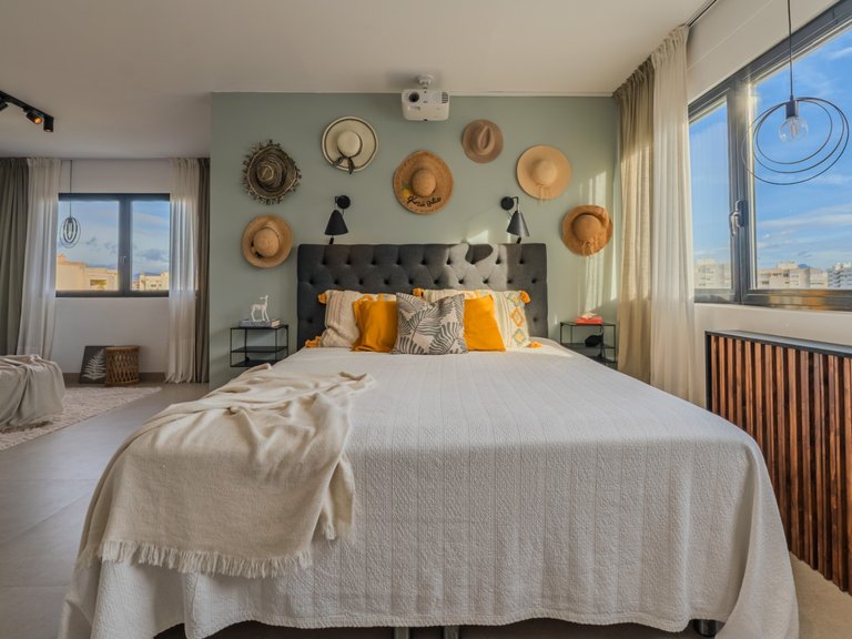 Villa for Sale in Cabo de las Huertas, Alicante, Alicante 23