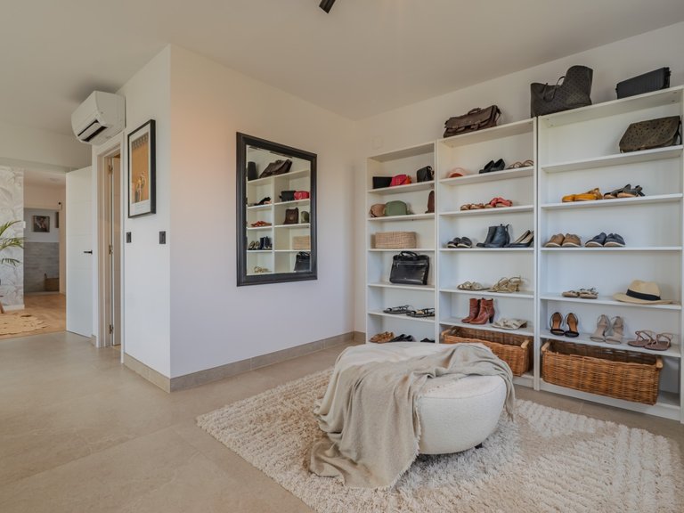 Villa for Sale in Cabo de las Huertas, Alicante, Alicante 26