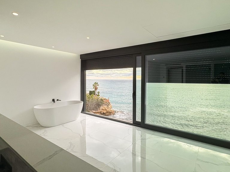 Villa for Sale in Coveta Fuma, El Campello, Alicante 26