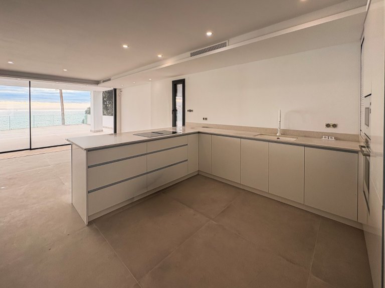 Villa for Sale in Coveta Fuma, El Campello, Alicante 11