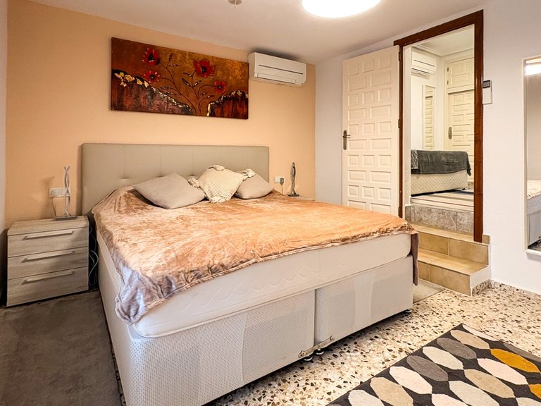 Villa for Sale in Ciudad Quesada, Ciudad Quesada - Rojales, - 46