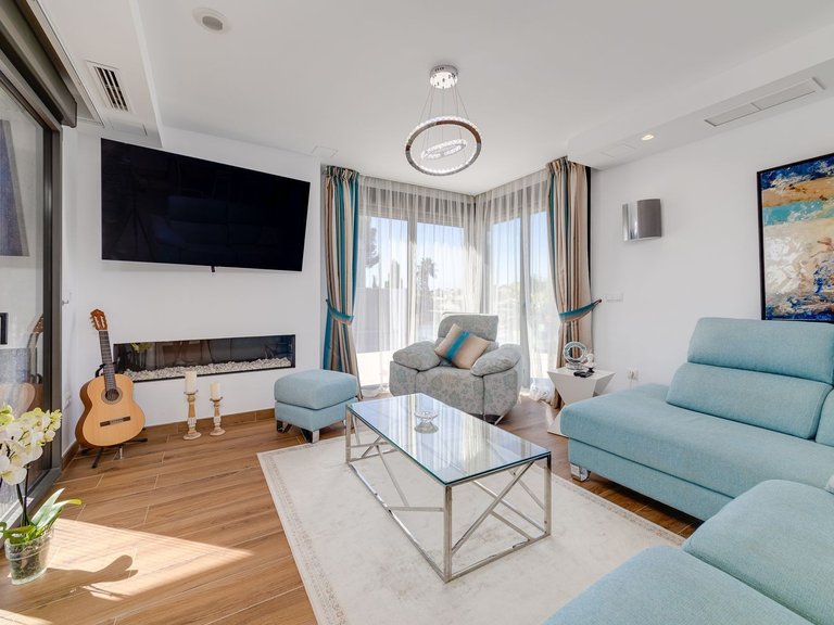 Villa for Sale in Torrevieja, - 11