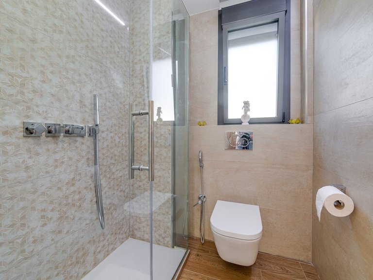 Villa for Sale in Torrevieja, - 35