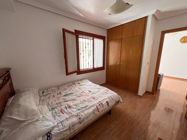 Town House for Sale in Torrevieja, - 30