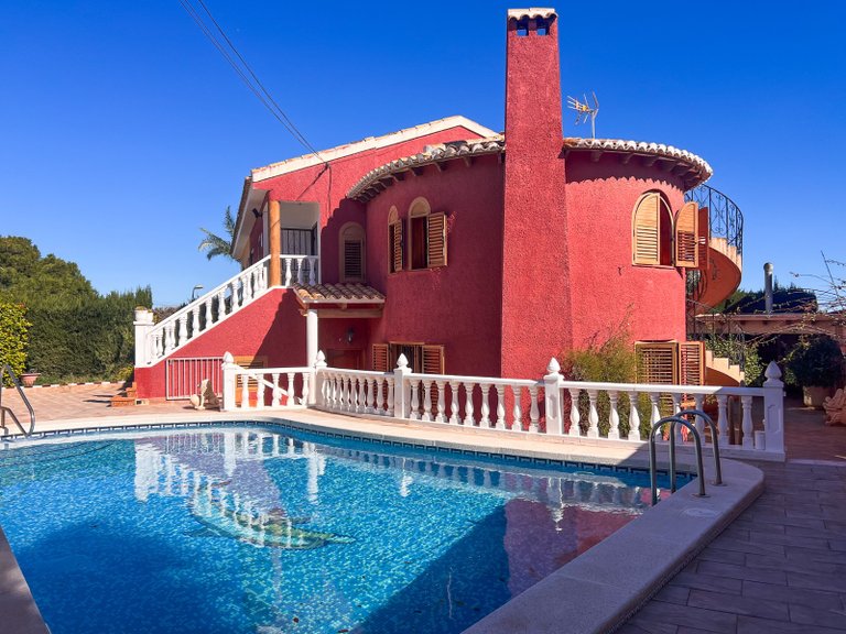 Town House for Sale in Torrevieja, - 1