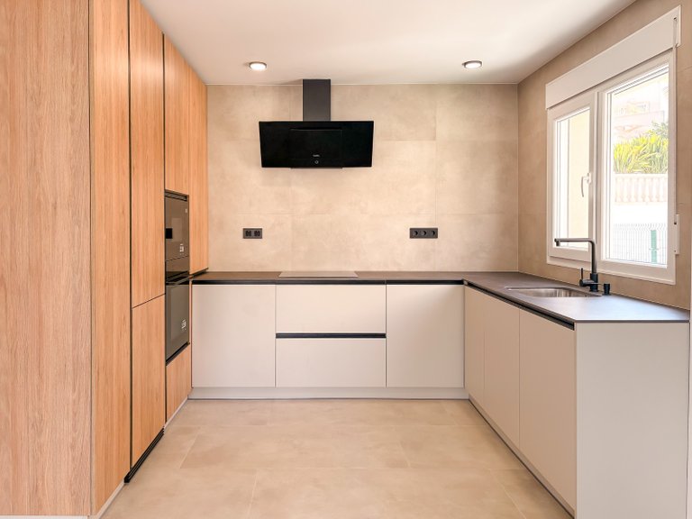 Villa for Sale in Pueblo Acantilado - Venta Lanuza, El Campello, Alicante 6