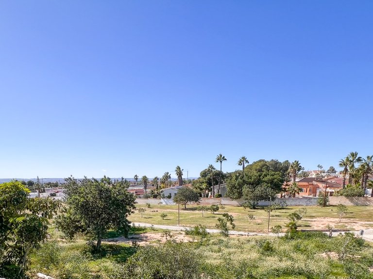 Villa for Sale in Cuidad quesada, Ciudad Quesada - Rojales, Alicante 38
