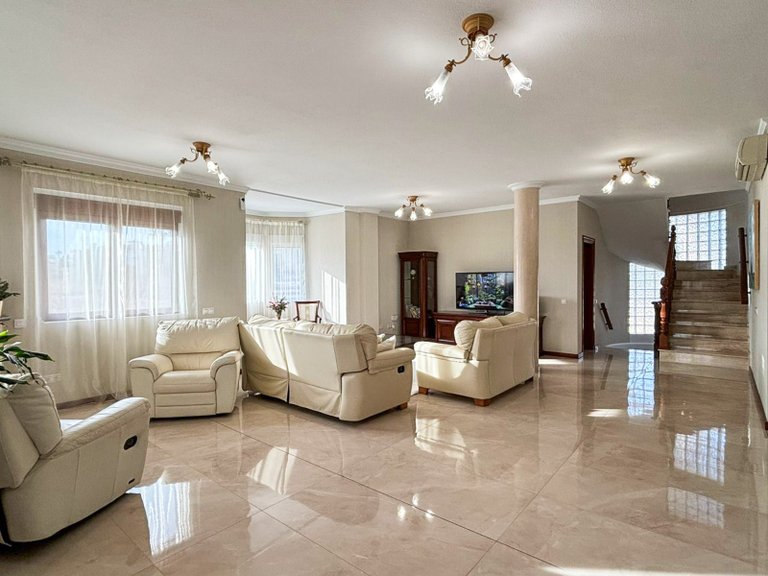 Villa for Sale in Cuidad quesada, Ciudad Quesada - Rojales, Alicante 10