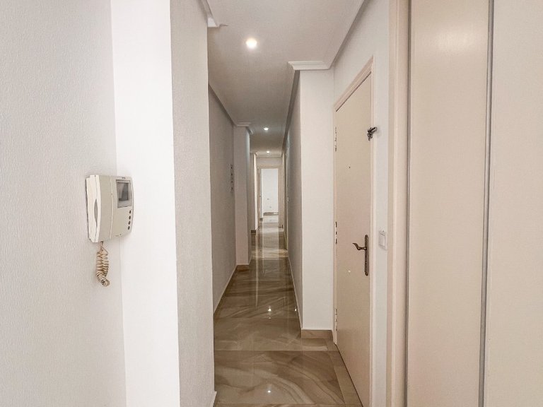 Penthouse for Sale in Torrevieja, Alicante 19