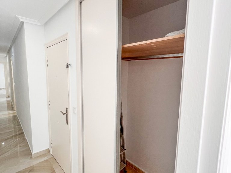 Penthouse for Sale in Torrevieja, Alicante 21