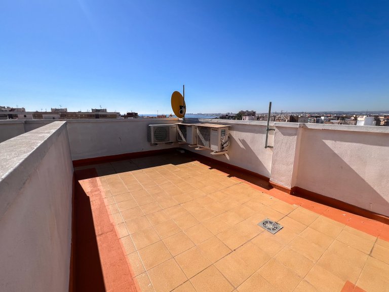 Apartment for Sale in Torrevieja, Alicante 28