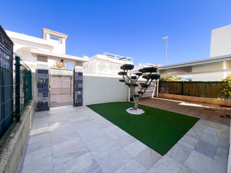 Villa for Sale in Rojales, Alicante 30