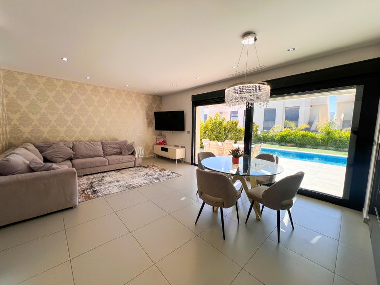 Villa for Sale in Rojales, Alicante 3
