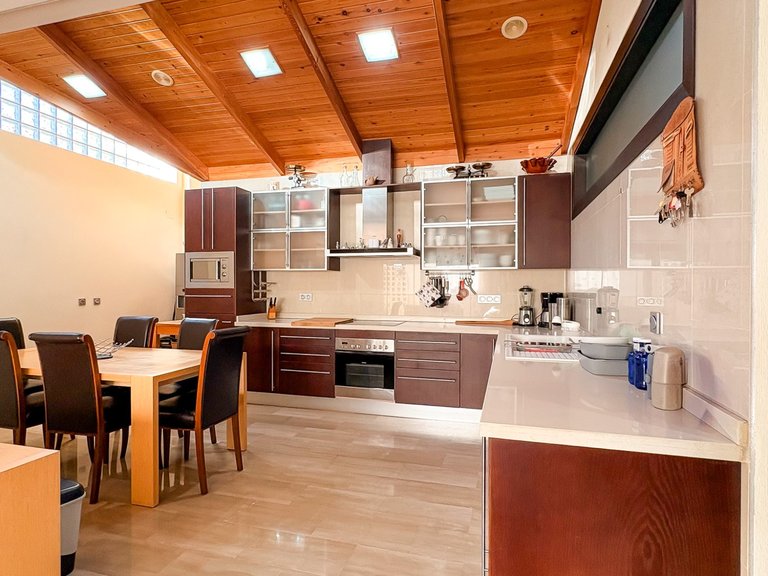 Villa for Sale in Guardamar Playa, Guardamar Del Segura, Alicante 13