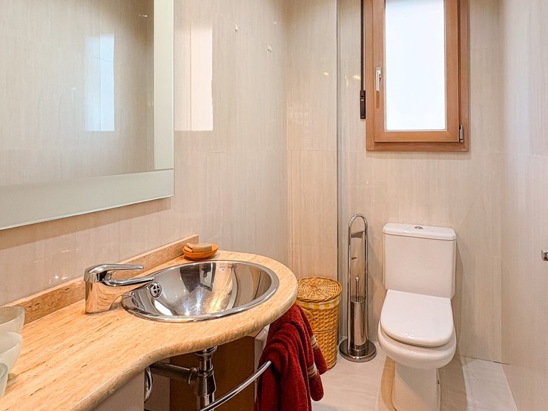 Villa for Sale in Guardamar Playa, Guardamar Del Segura, Alicante 45