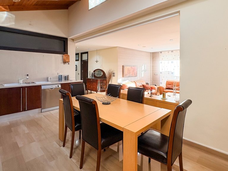 Villa for Sale in Guardamar Playa, Guardamar Del Segura, Alicante 16