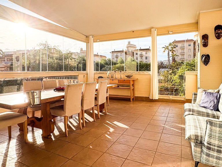 Villa for Sale in Guardamar Playa, Guardamar Del Segura, Alicante 3
