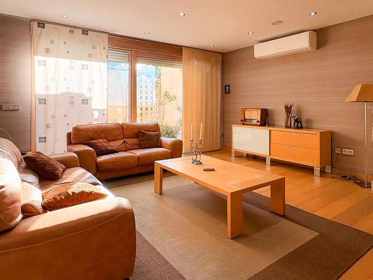 Villa for Sale in Guardamar Playa, Guardamar Del Segura, Alicante 9