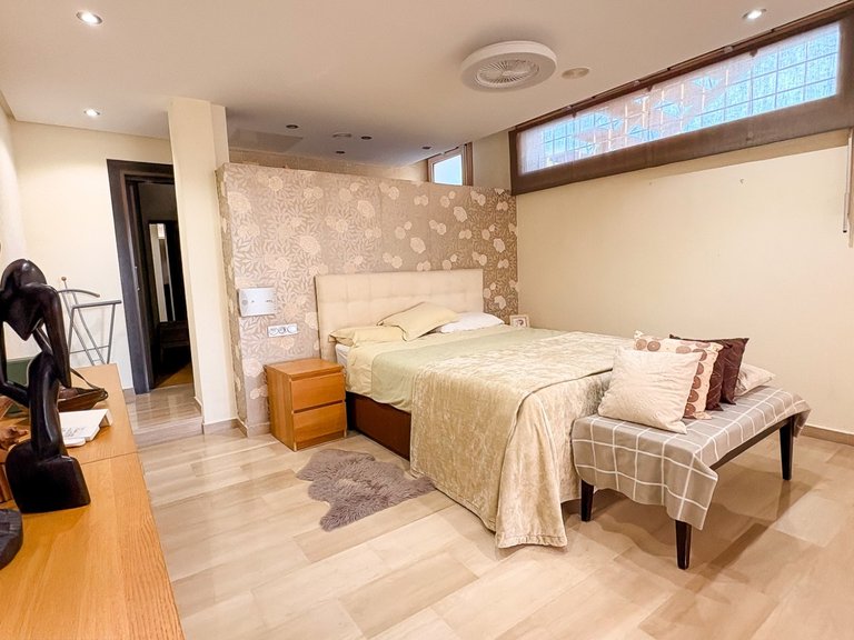 Villa for Sale in Guardamar Playa, Guardamar Del Segura, Alicante 30