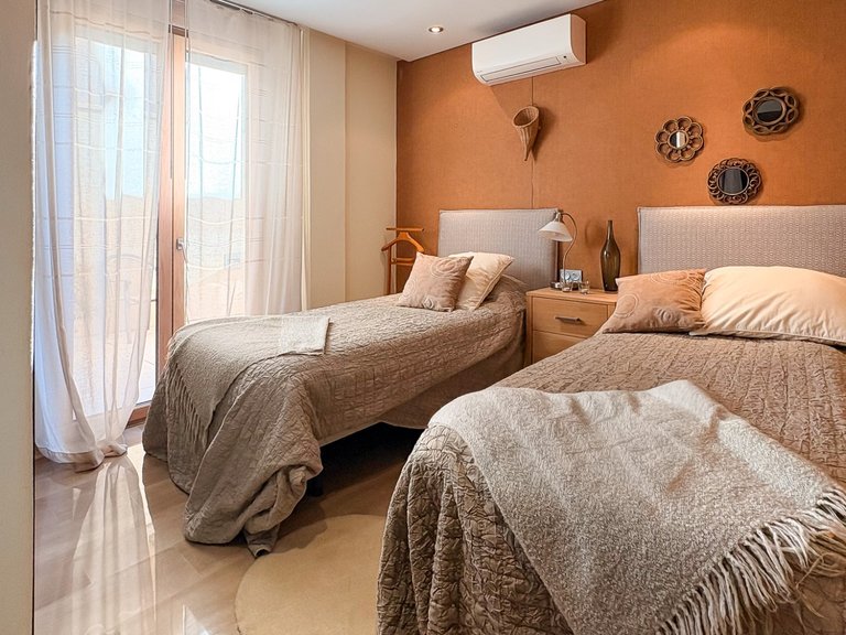 Villa for Sale in Guardamar Playa, Guardamar Del Segura, Alicante 36