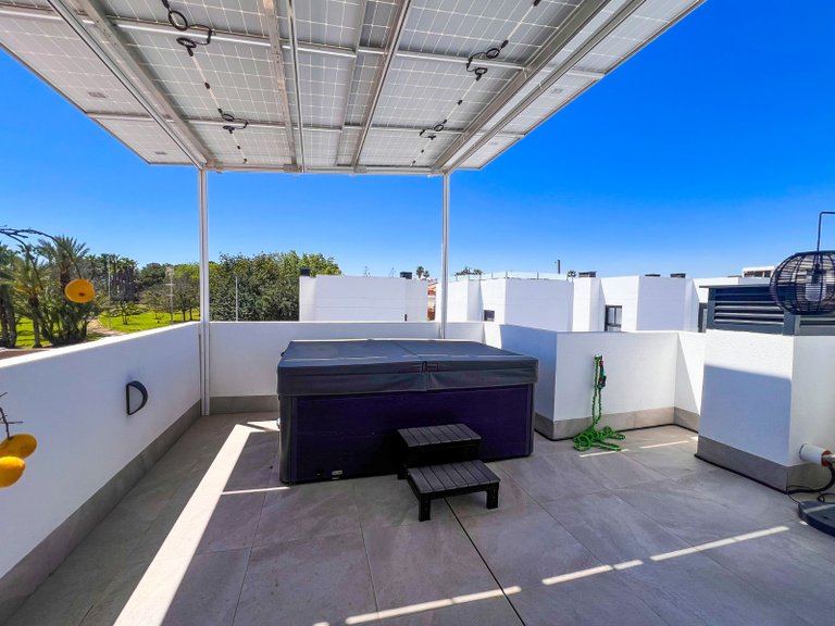 Villa for Sale in Los Balcones, Torrevieja, Alicante 46