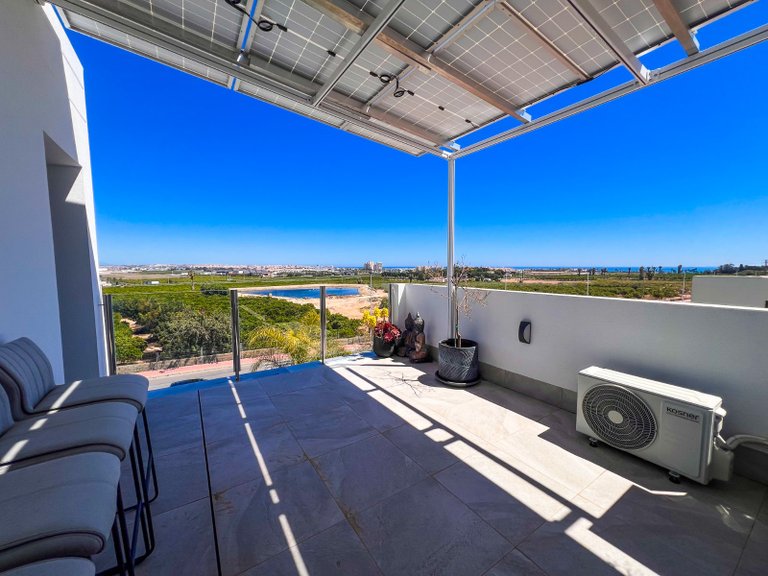 Villa for Sale in Los Balcones, Torrevieja, Alicante 43