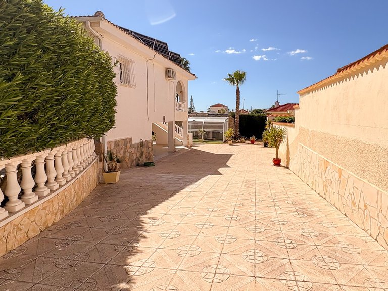 Villa for Sale in Ciudad Quesada, Ciudad Quesada - Rojales, - 14