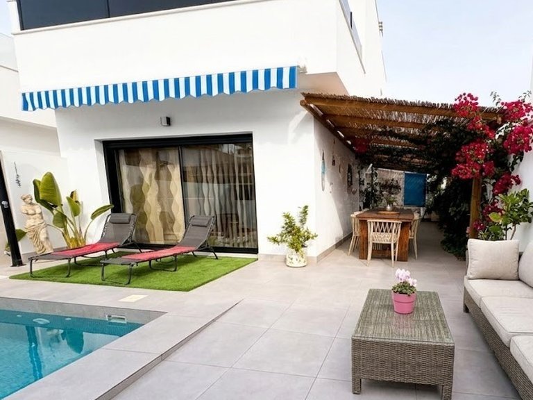 Villa for Sale in San Pedro del Pinatar pueblo, San Pedro Del Pinatar, Murcia 1
