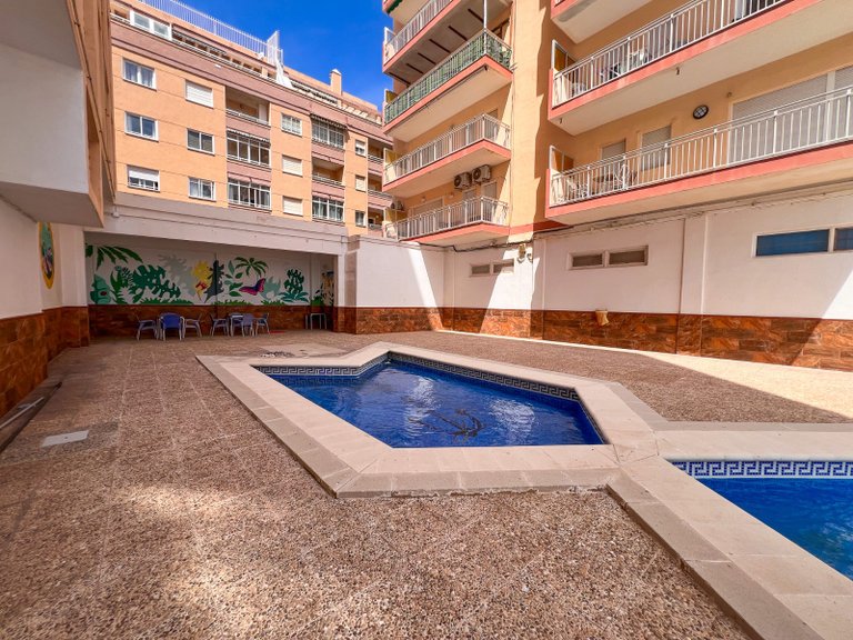 Apartment for Sale in Torrevieja, - 26