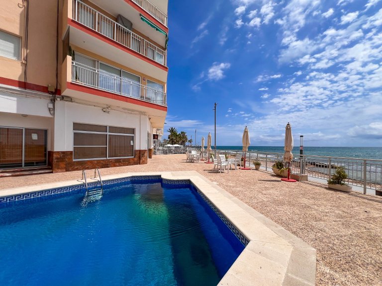 Apartment for Sale in Torrevieja, - 27