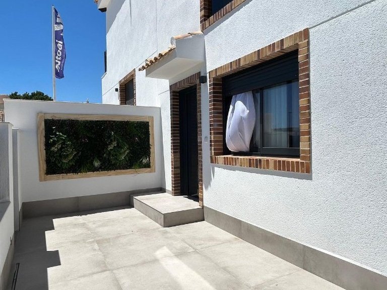 Villa for Sale in Pilar De La Horadada, Alicante 20
