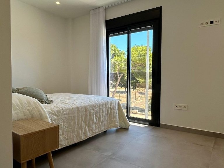 Villa for Sale in Pilar De La Horadada, Alicante 14